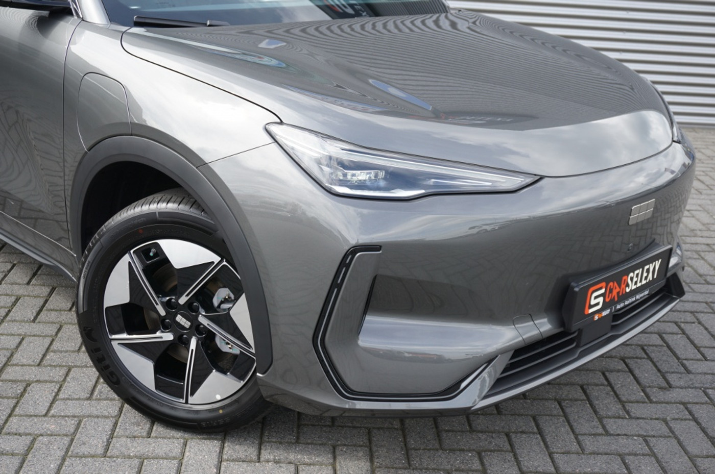 Foto van Geely E5