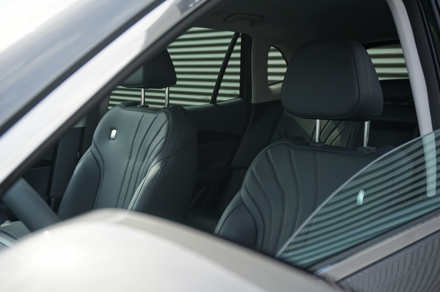 Foto van Geely E5