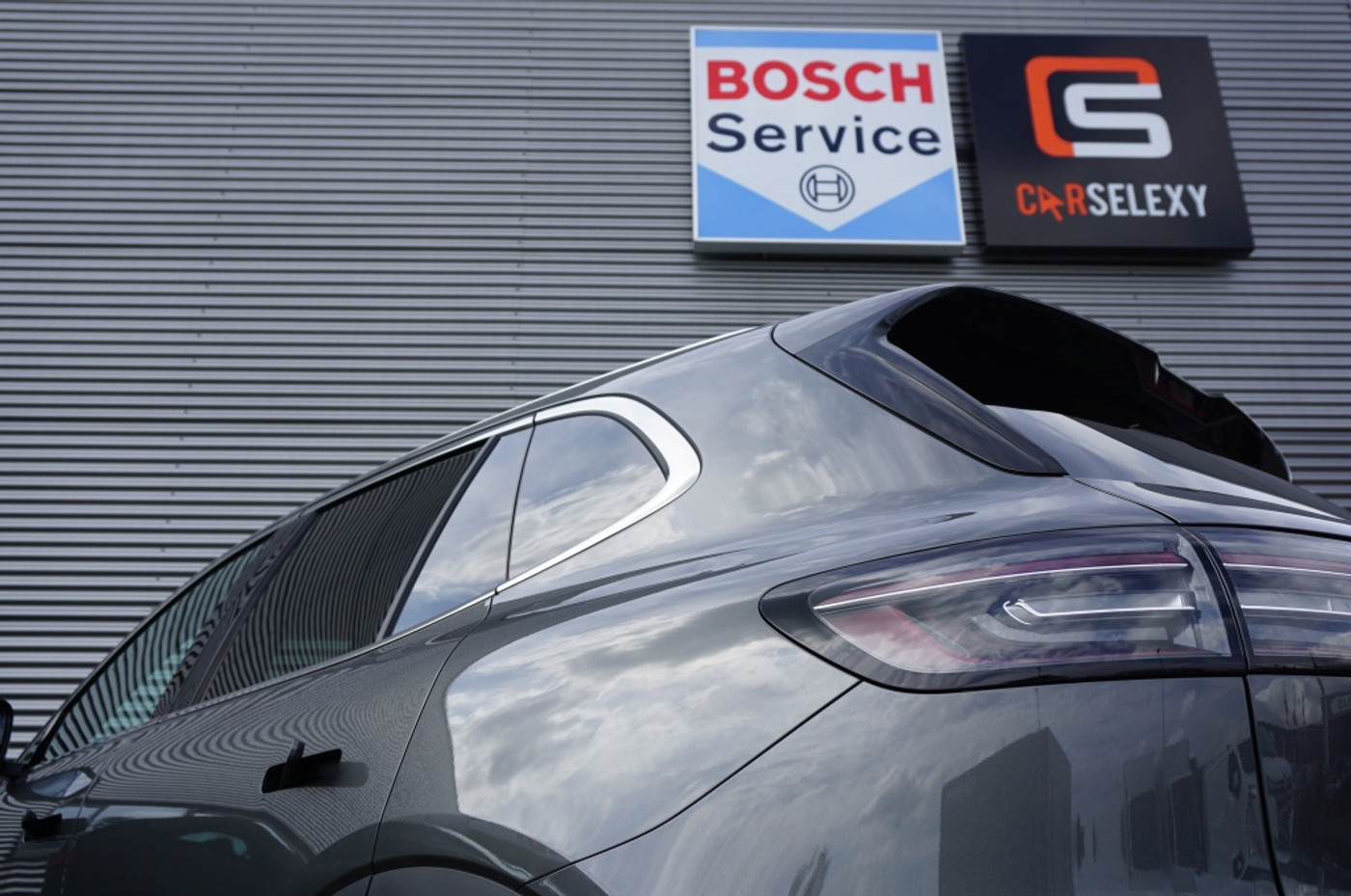 Foto van Geely E5
