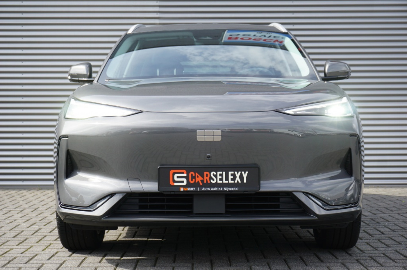 Foto van Geely E5