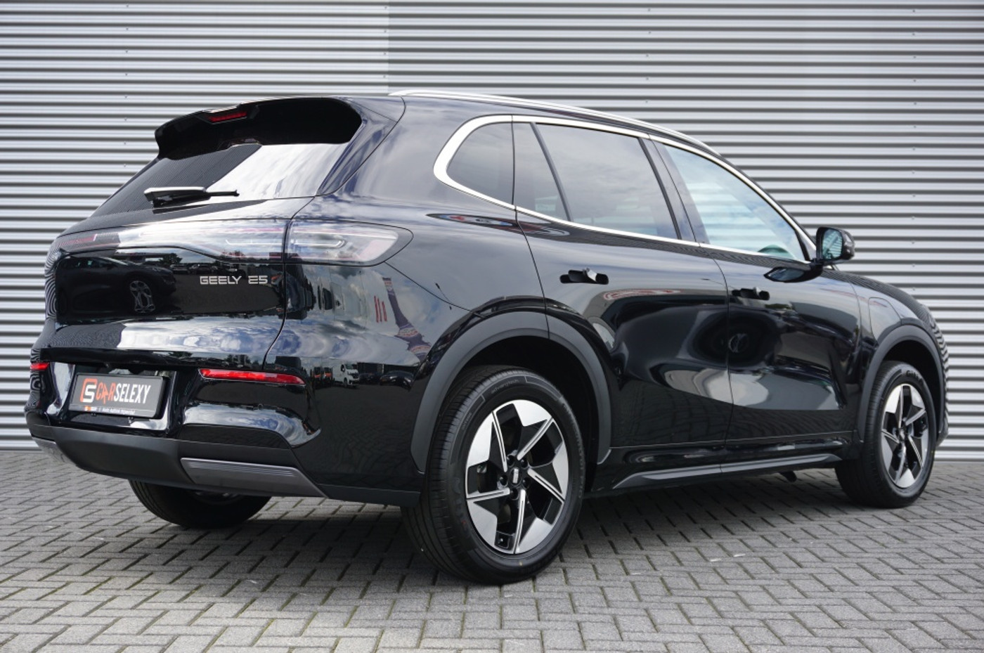 Foto van Geely E5