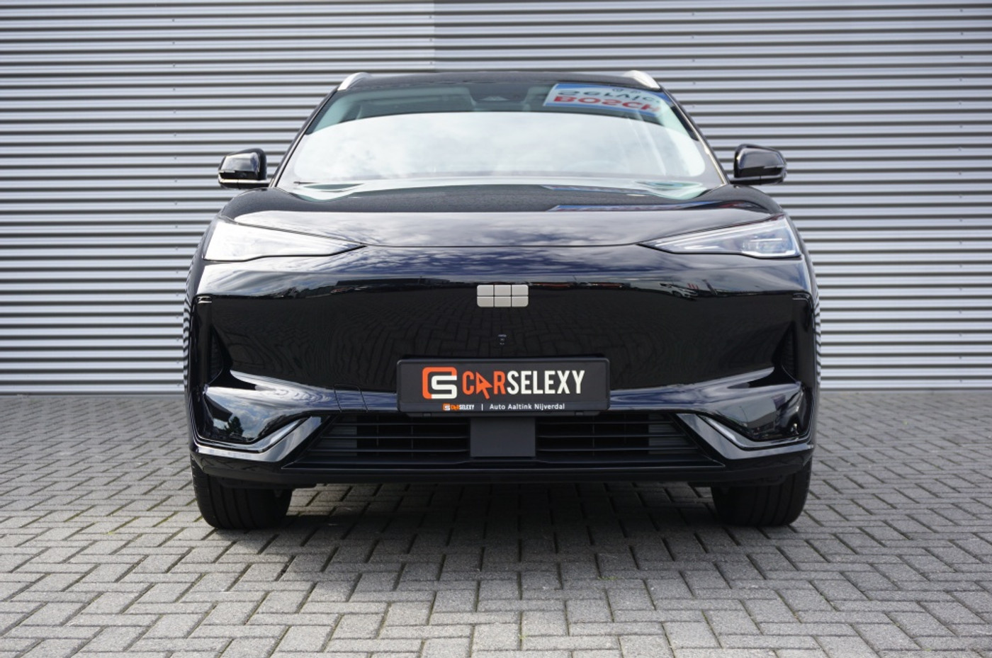Foto van Geely E5
