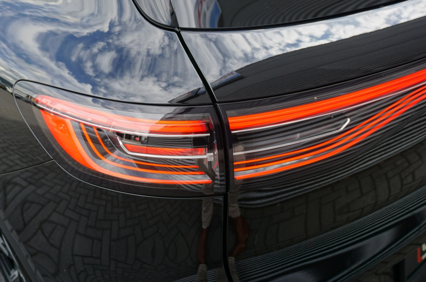 Foto van Geely E5