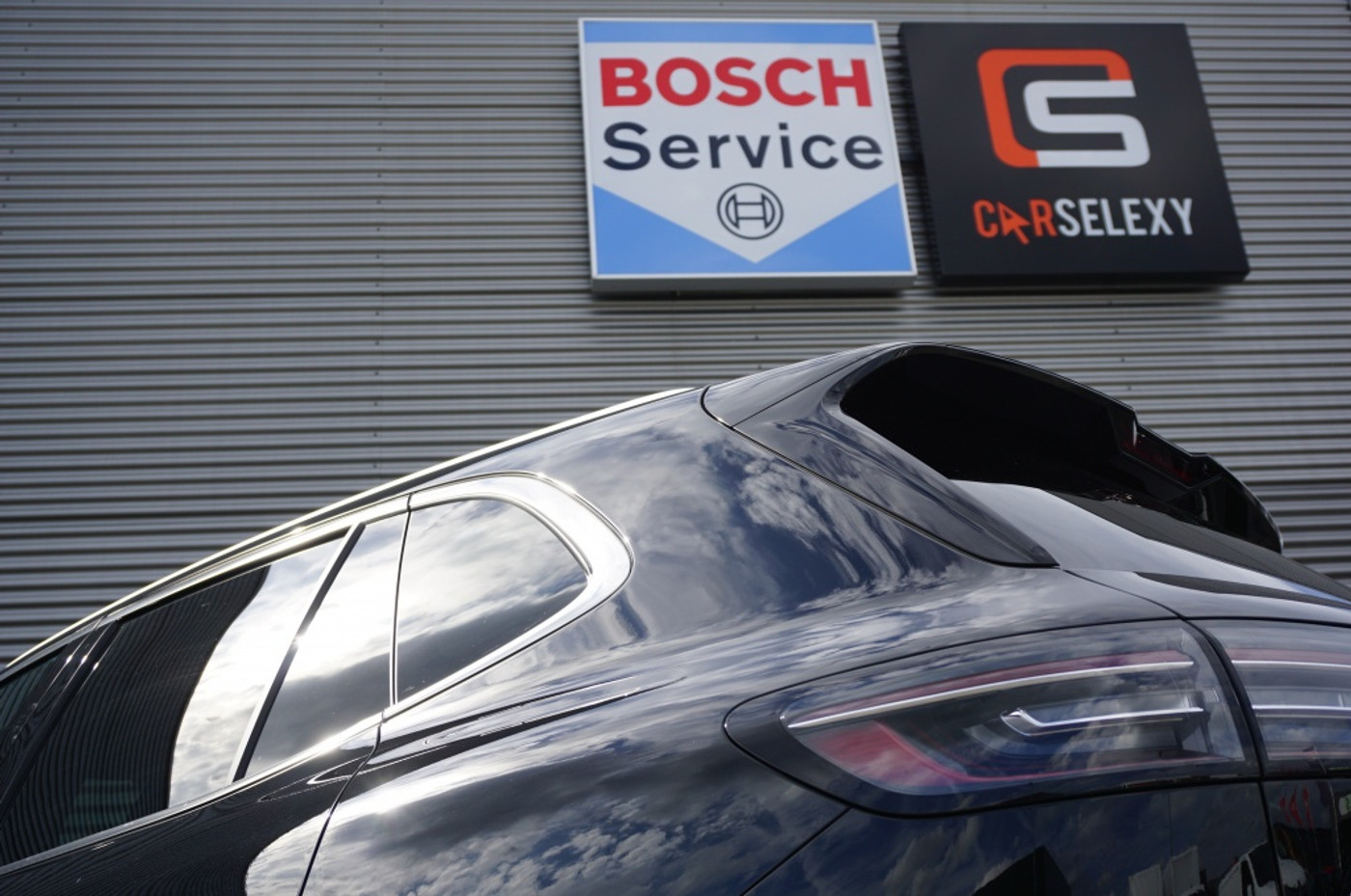 Foto van Geely E5