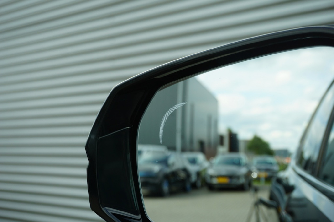 Foto van Geely E5
