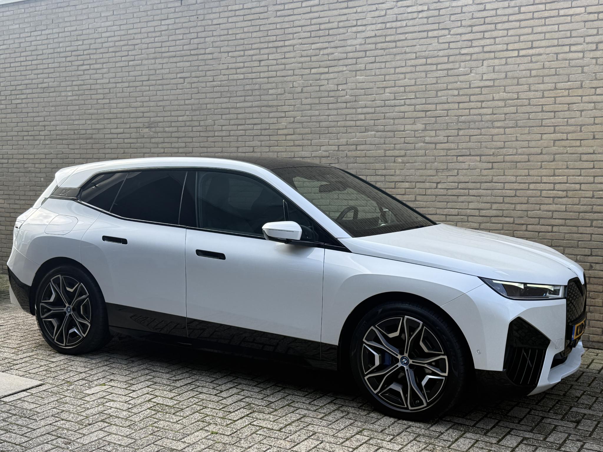 Foto van BMW Ix