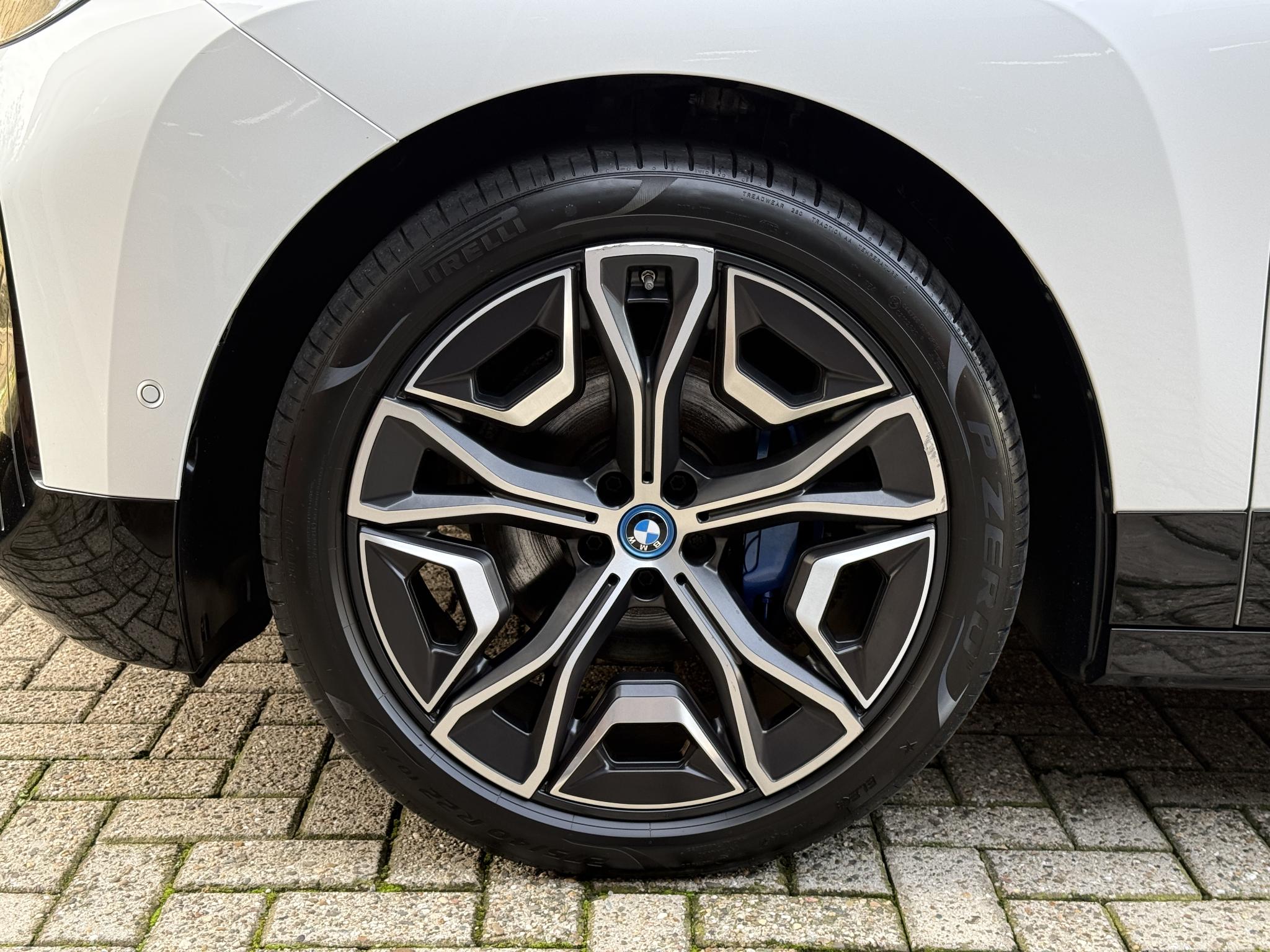 Foto van BMW Ix