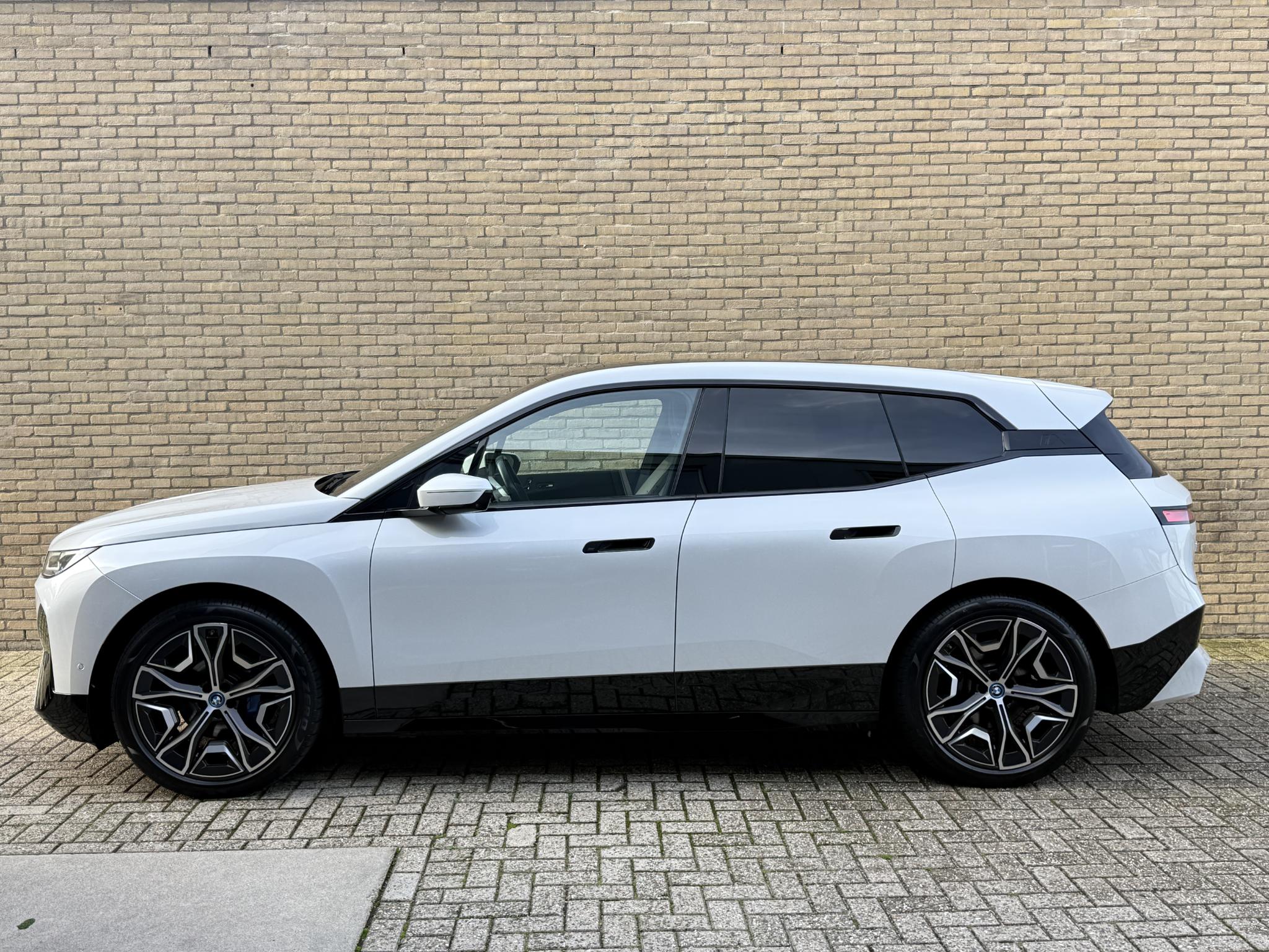 Foto van BMW Ix