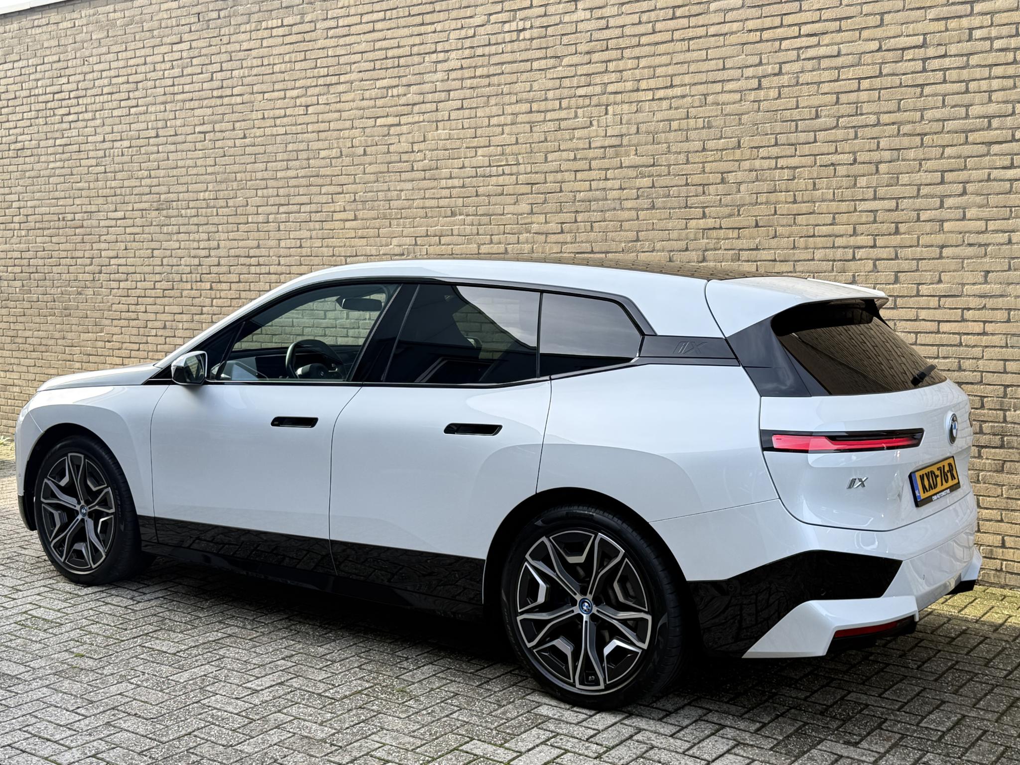 Foto van BMW Ix