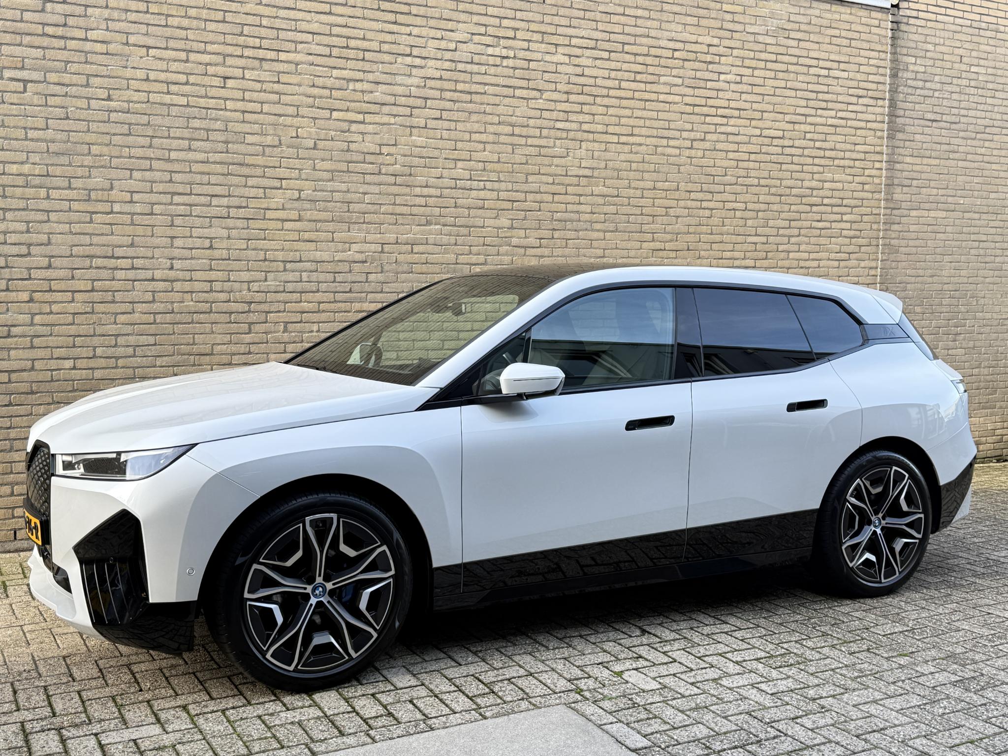Foto van BMW Ix