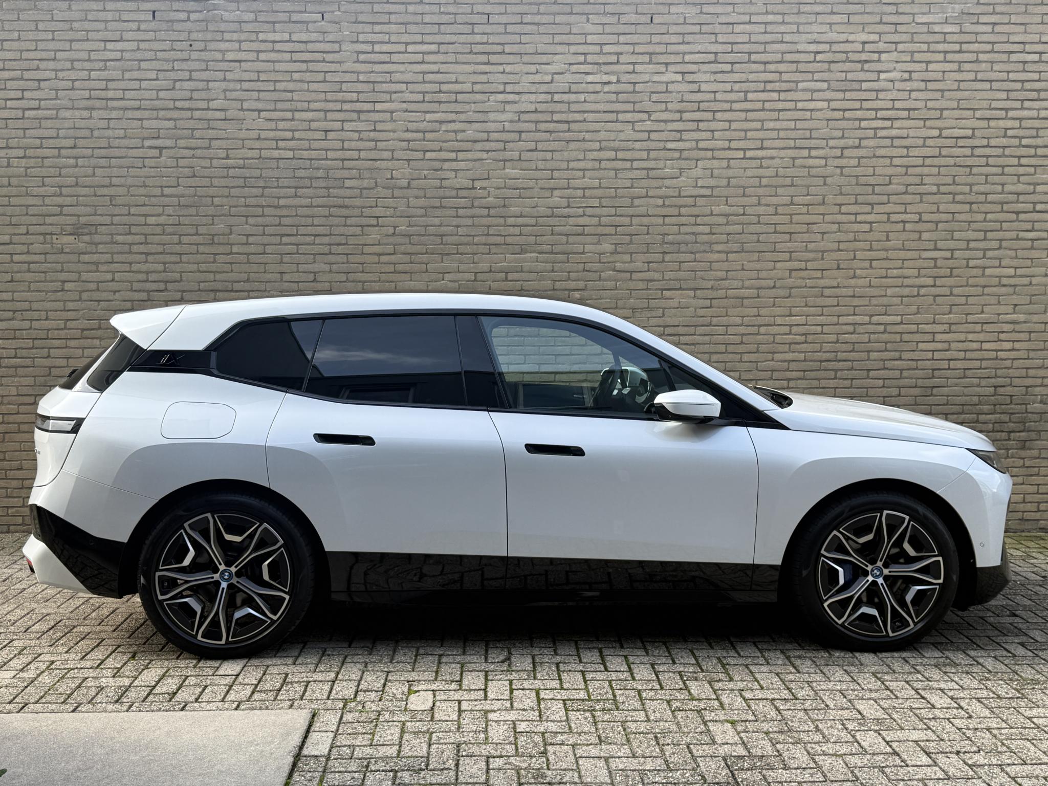Foto van BMW Ix