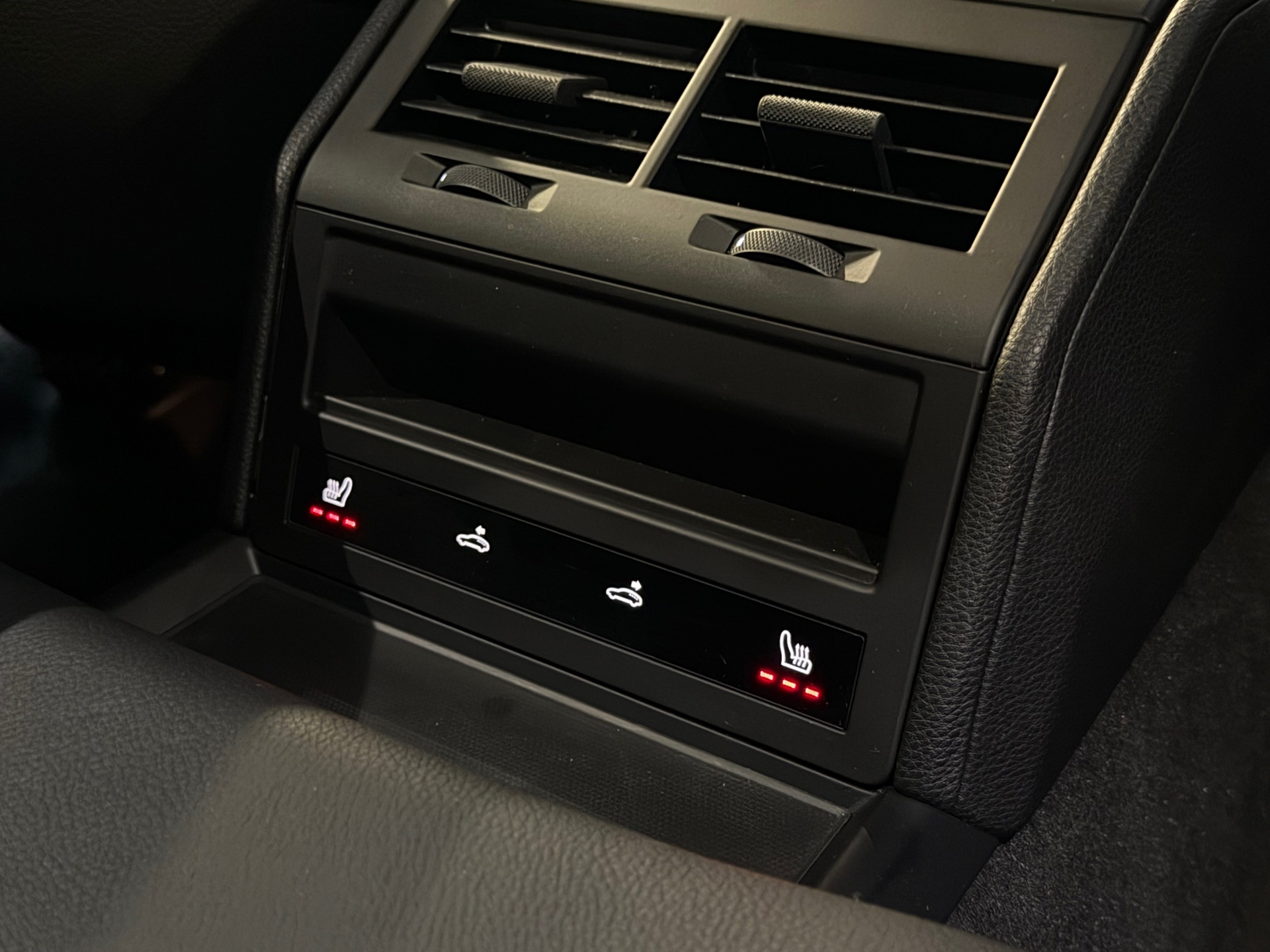Foto van Porsche Panamera 4 E-hybrid