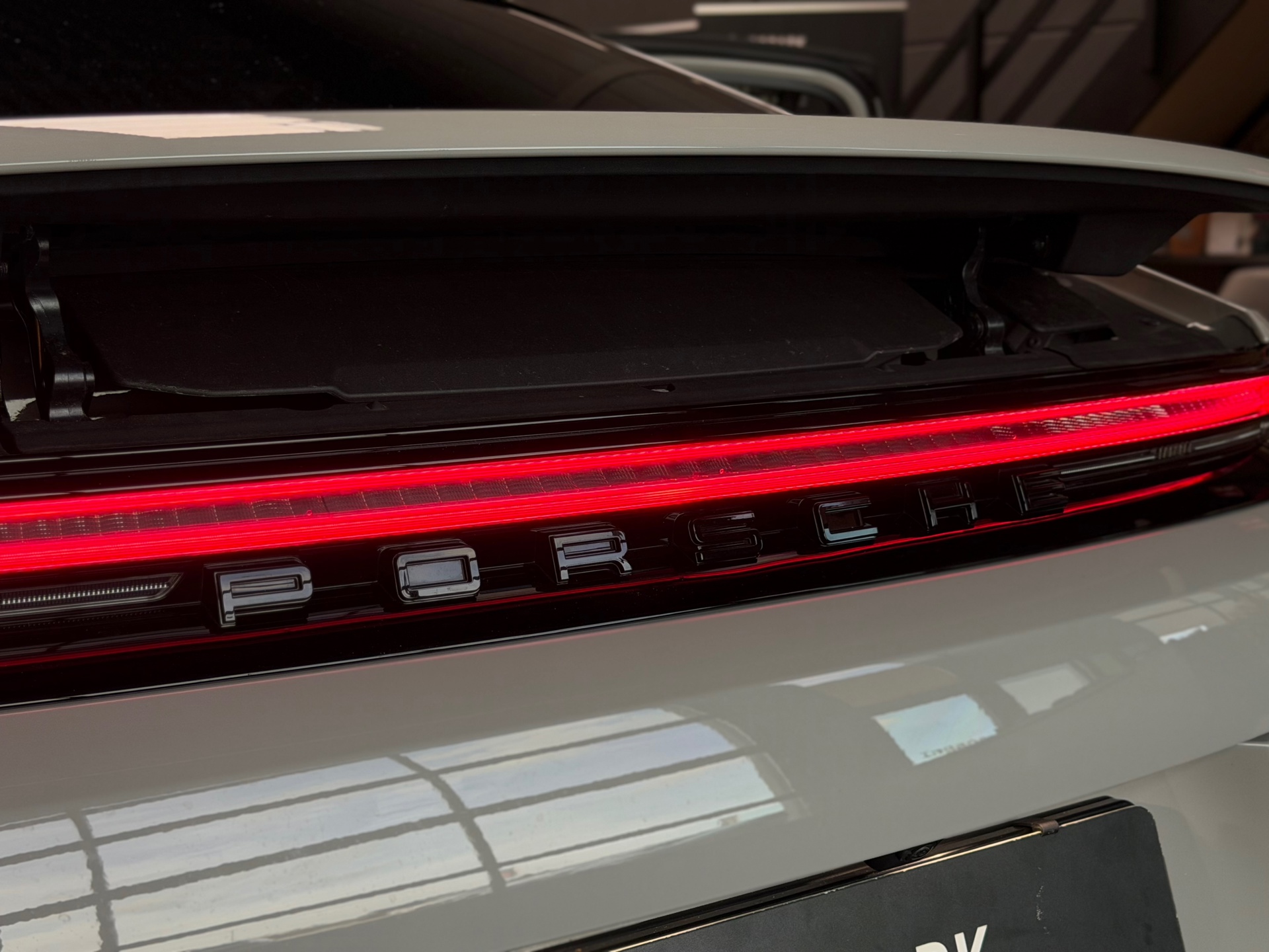 Foto van Porsche Panamera 4 E-hybrid