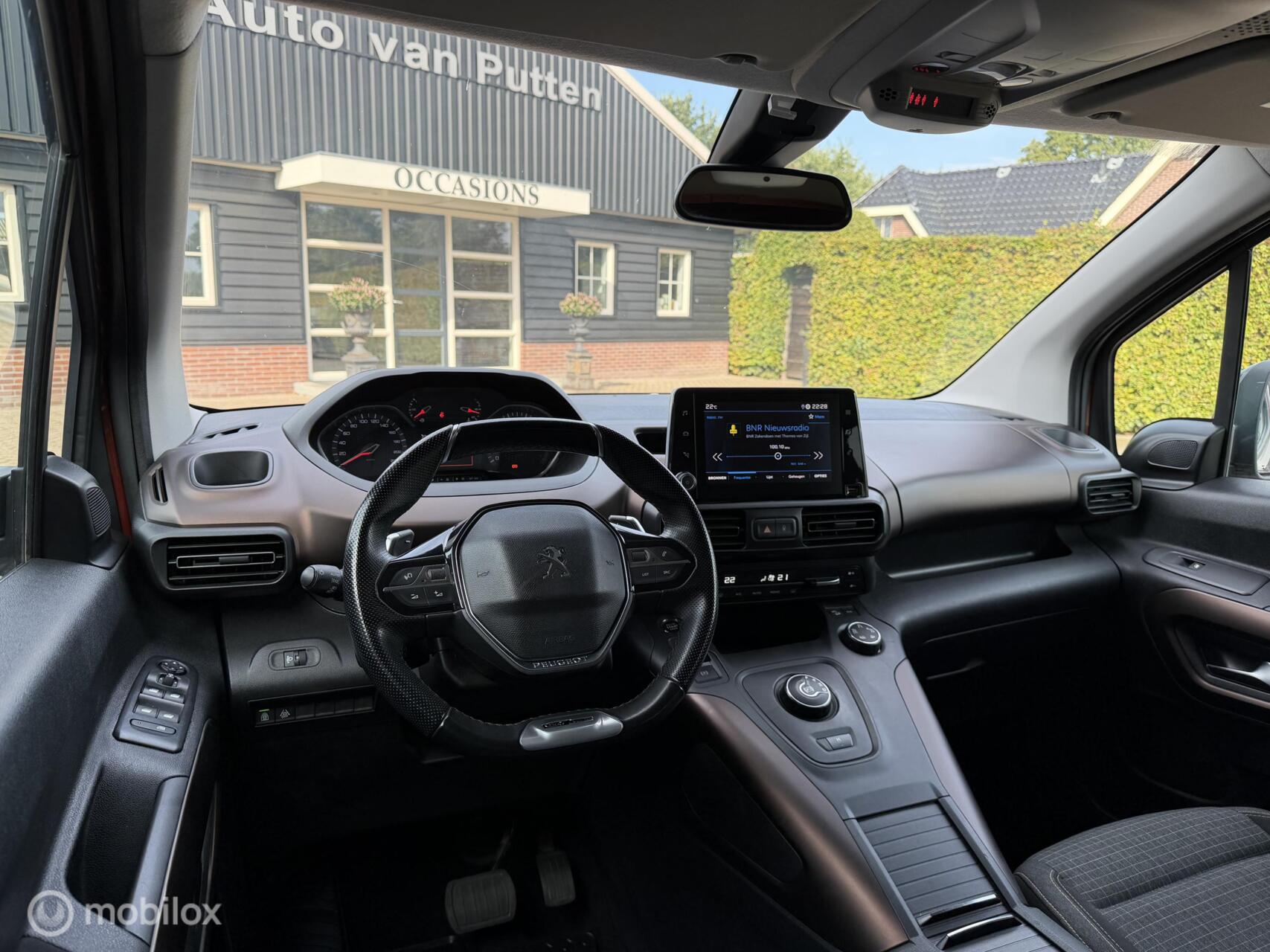 Foto van Peugeot Rifter