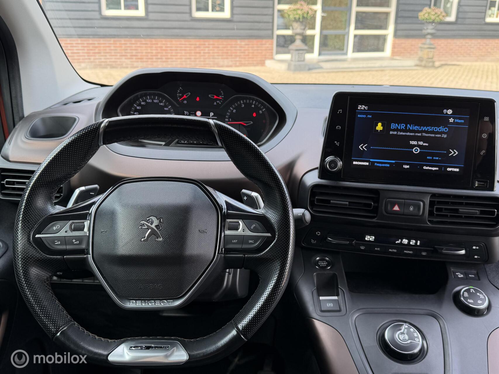 Foto van Peugeot Rifter