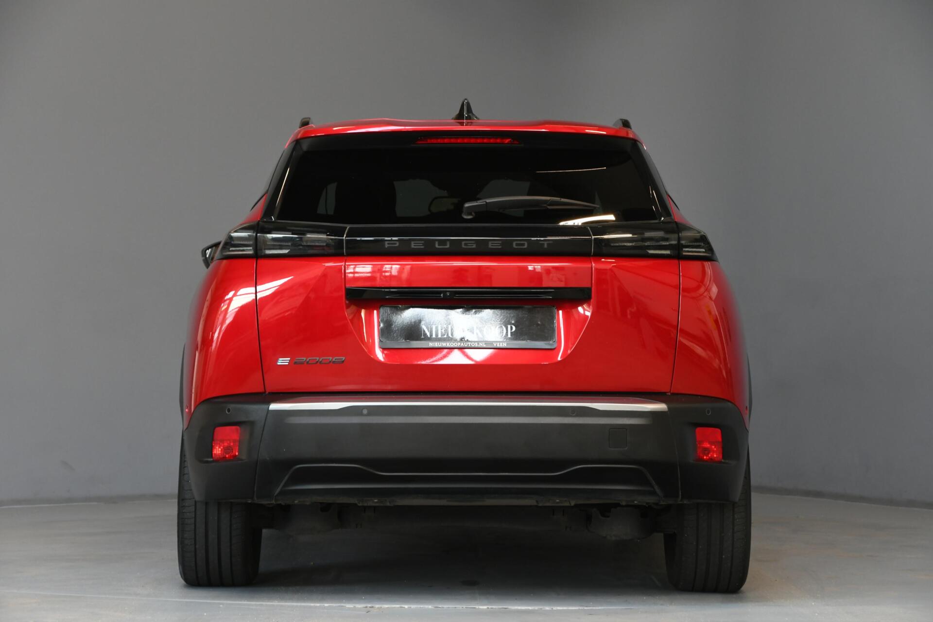 Foto van Peugeot E-2008
