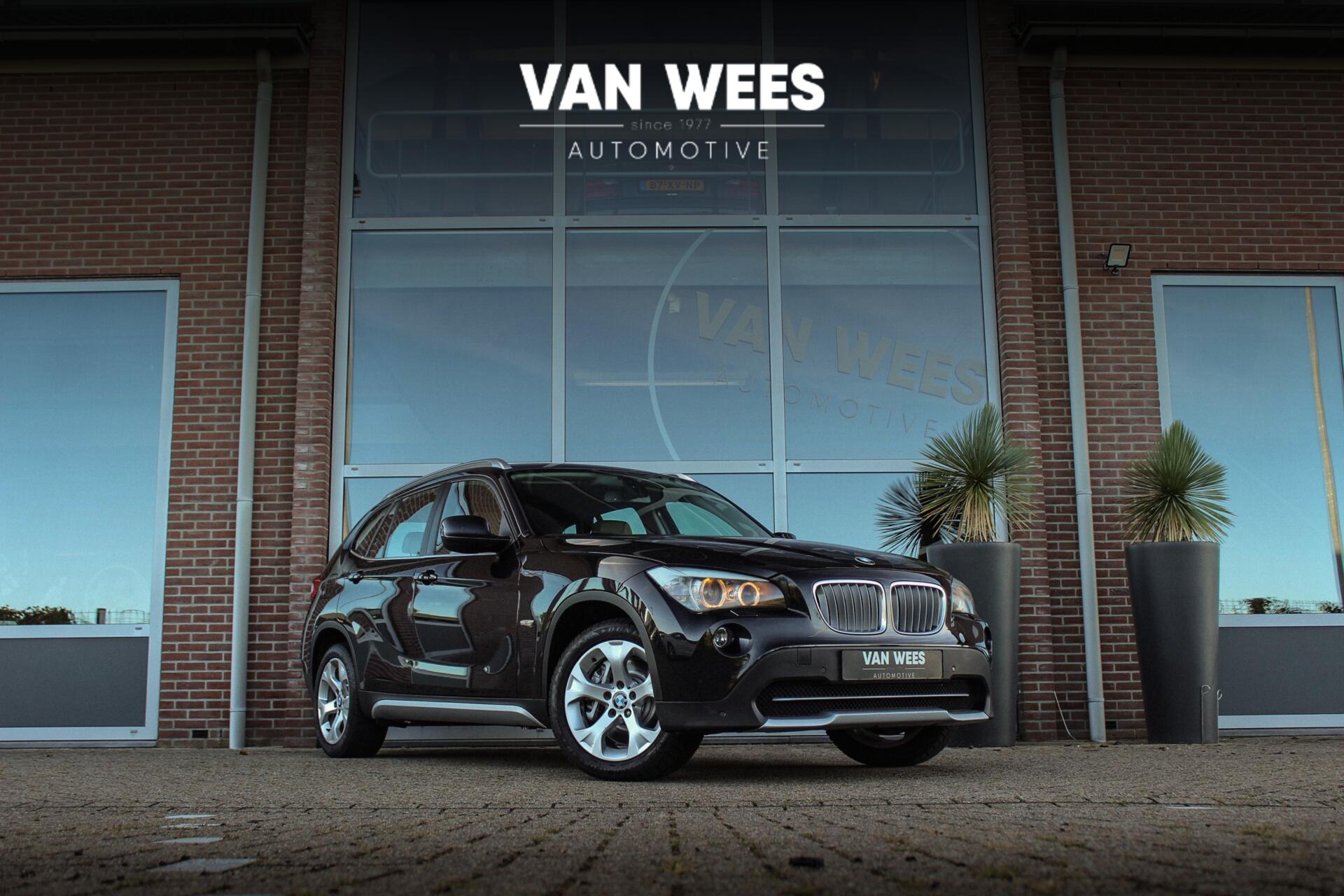 BMW X1 xDrive28i Executive | 3e eigenaar | Keyless entry | Memory | Stoelverwarming | Xenon | Cruise control | Navigatie | Sportstuur | PDC | Climate control | Lichtpakket | Regensensor 2010 - voorkant