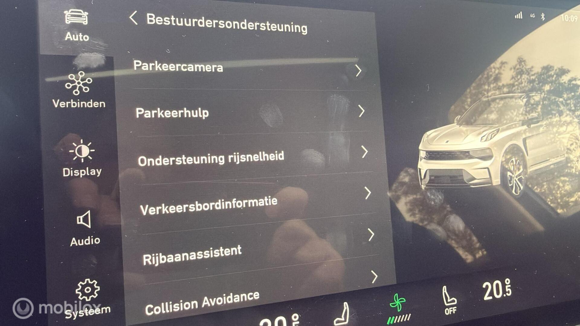 Foto van LYNK & Co 01
