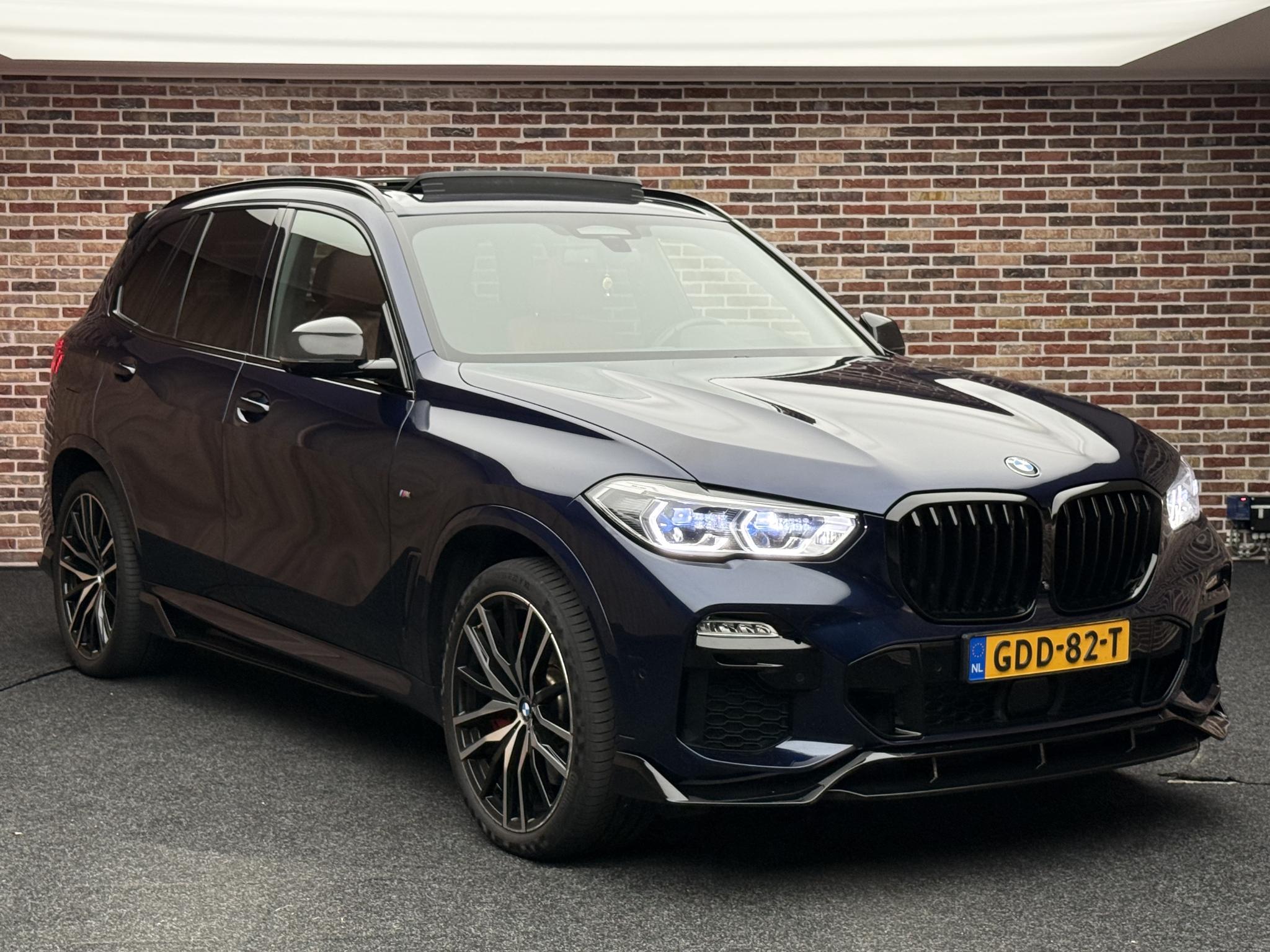 Foto van BMW X5 Xdrive45e