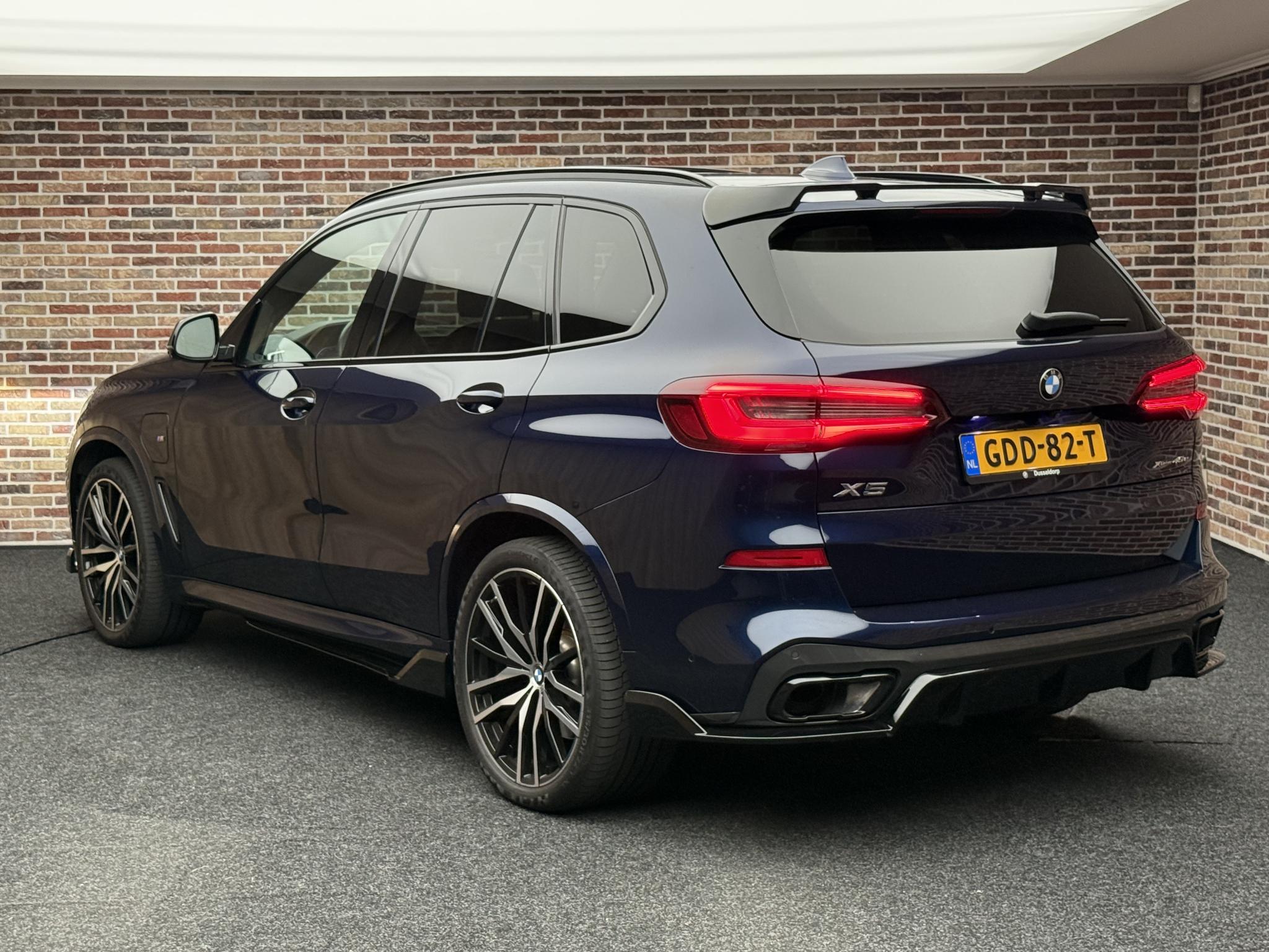 Foto van BMW X5 Xdrive45e