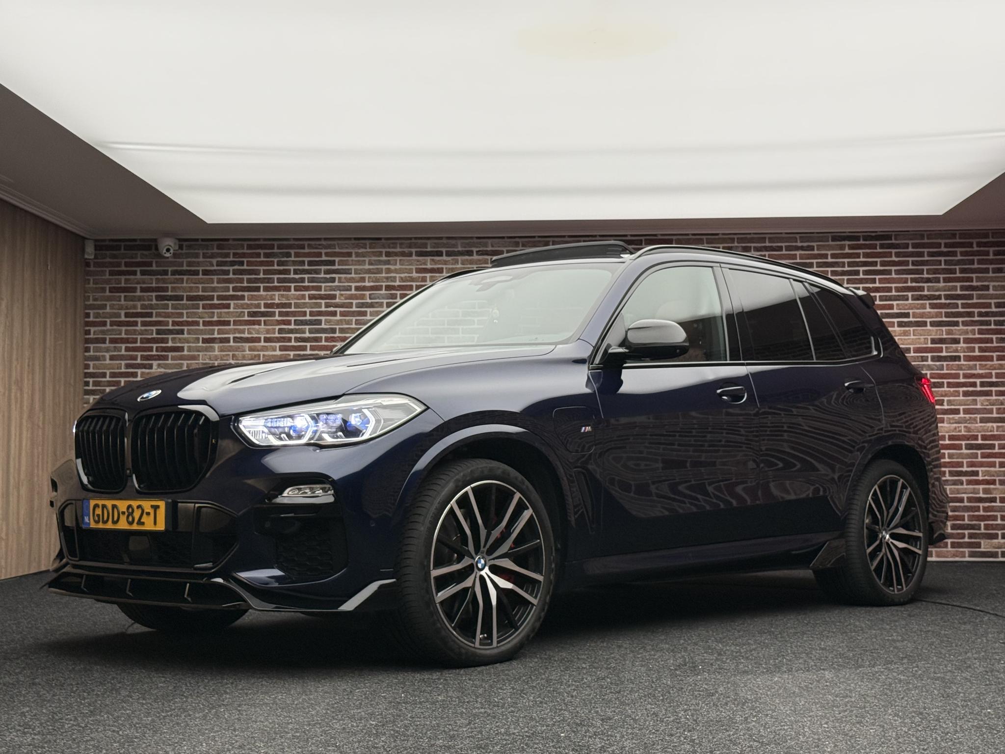 Foto van BMW X5 Xdrive45e
