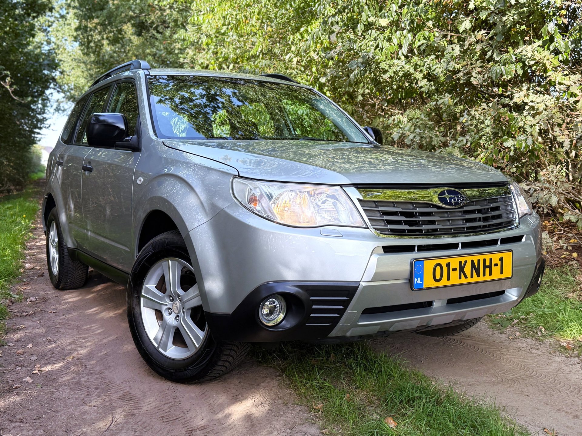 Subaru Forester 2.0 X Comfort AWD - Cruise Control - Trekhaak (1.500 kg) - Stoelverwarming - PDC - Climate Control 2010 - voorkant