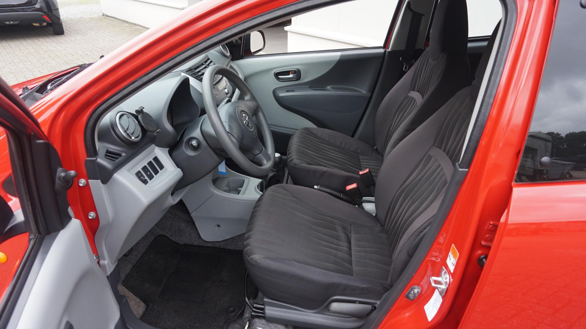 Foto van Nissan Nissan Pixo