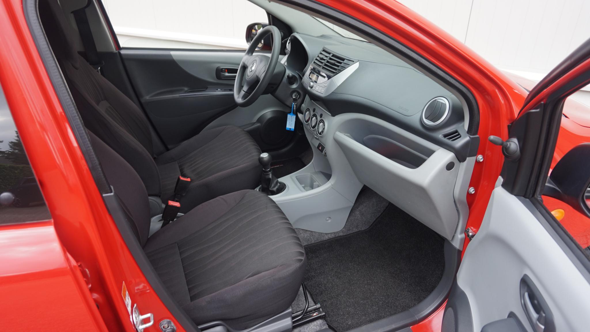 Foto van Nissan Nissan Pixo