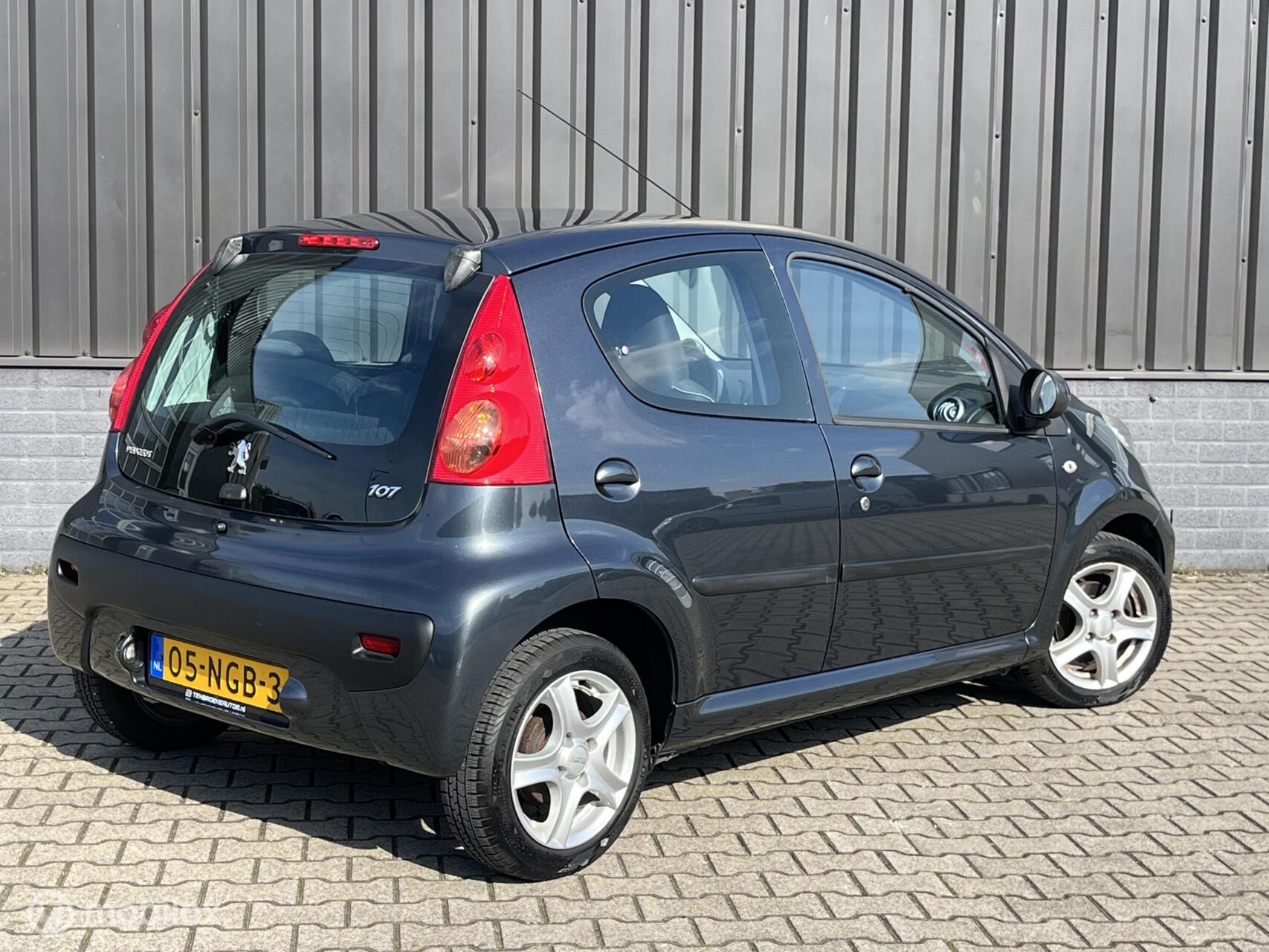 Foto van Peugeot Peugeot 107