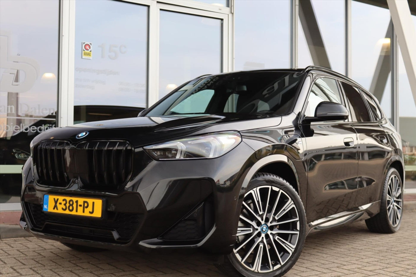 Foto van BMW X1 Xdrive30e