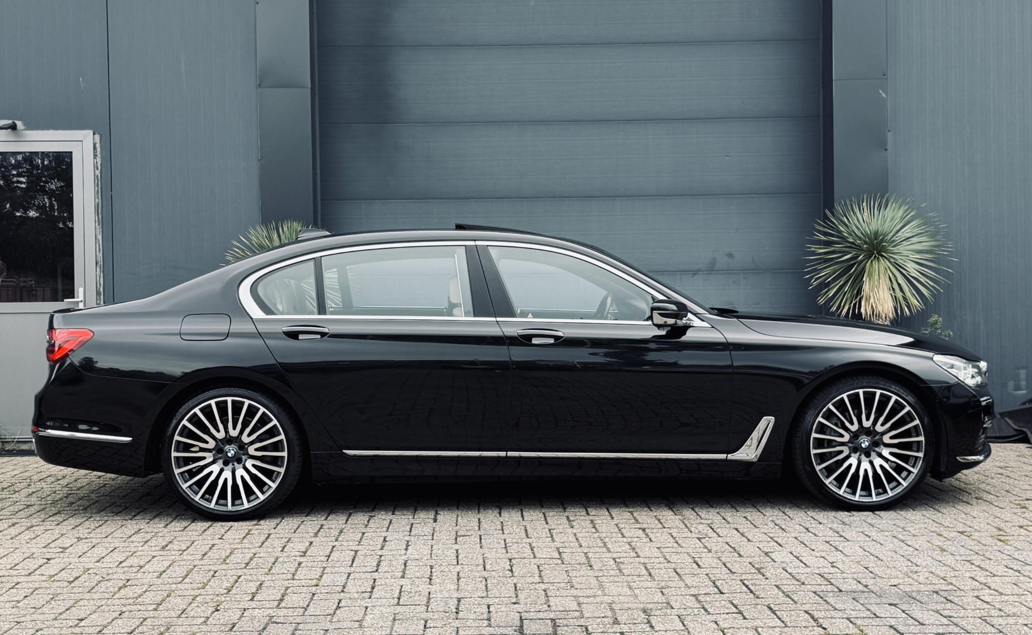 Foto van BMW 740li