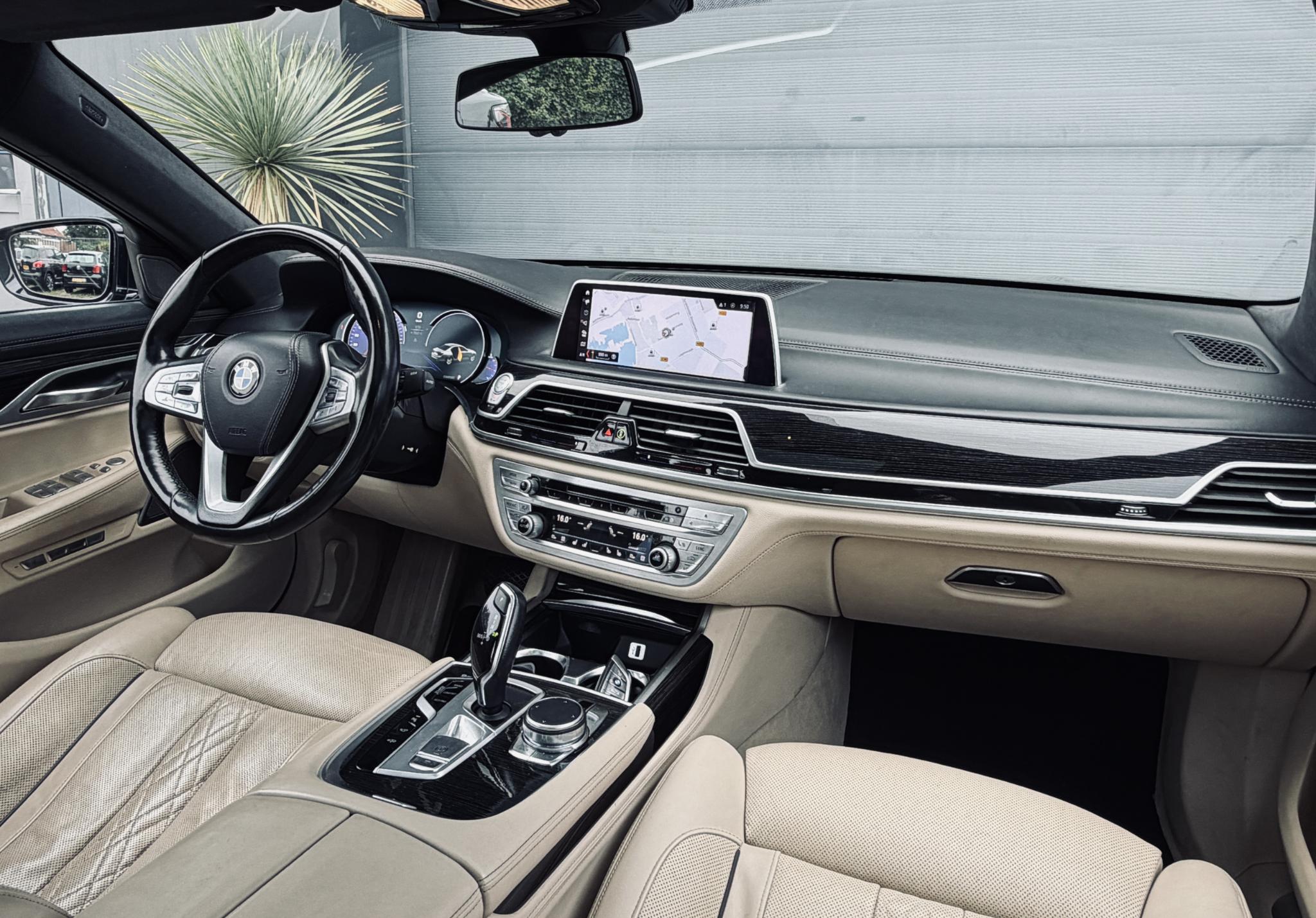 Foto van BMW 740li