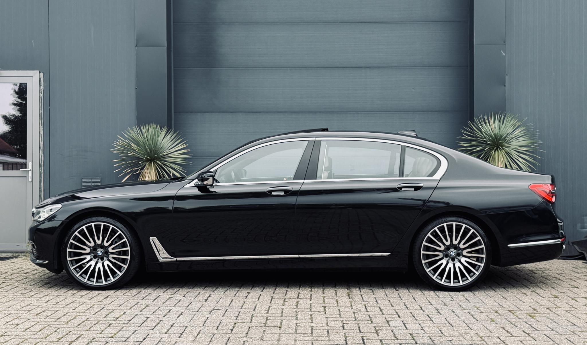 Foto van BMW 740li