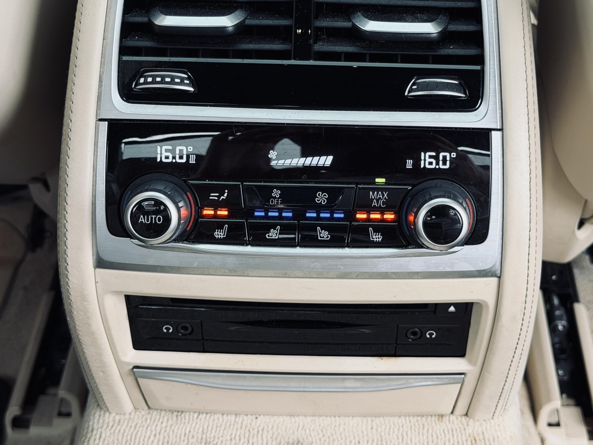 Foto van BMW 740li