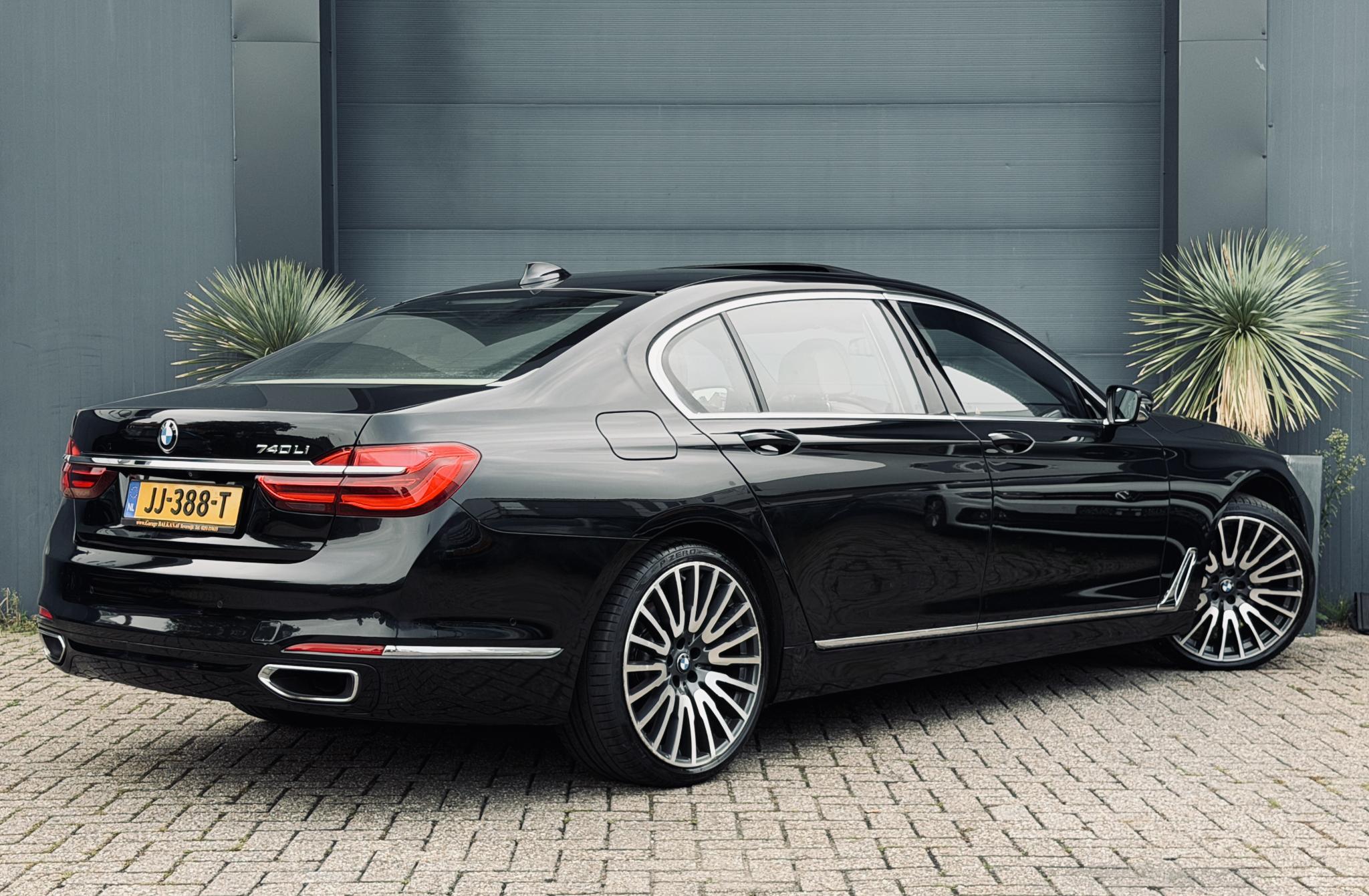 Foto van BMW 740li