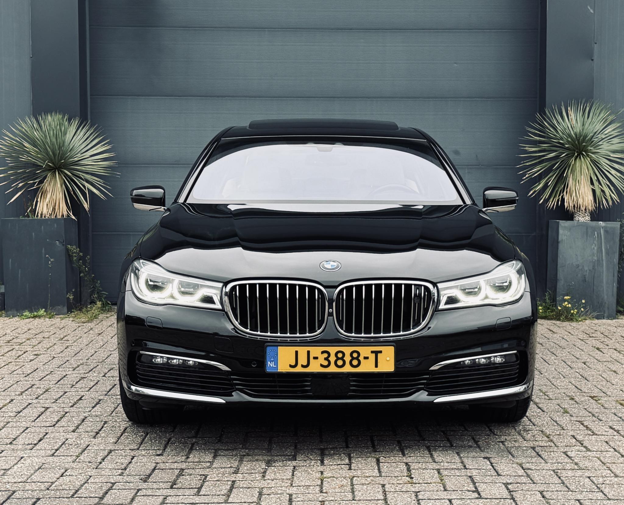 Foto van BMW 740li