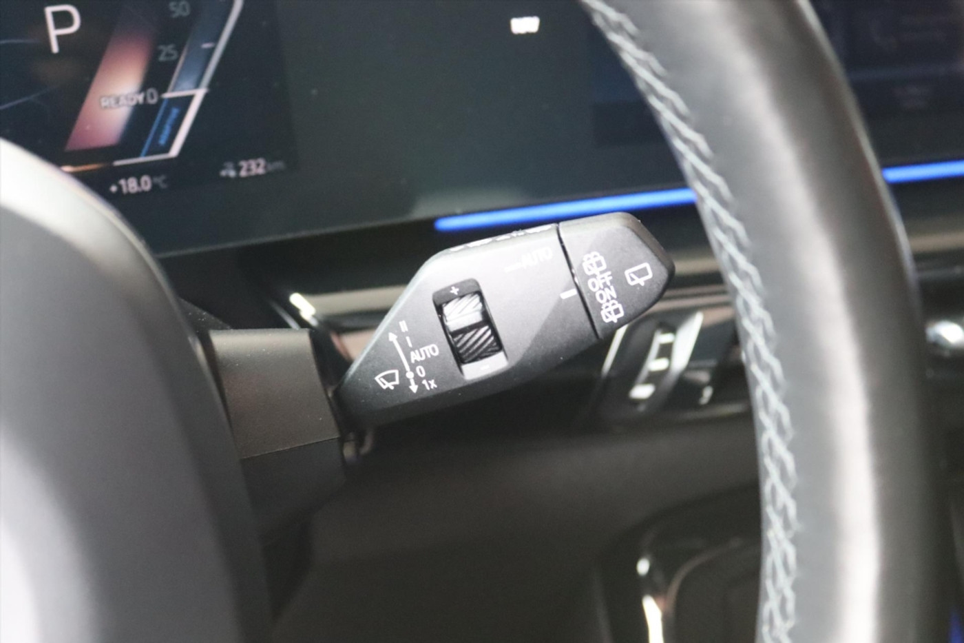 Foto van BMW Ix1