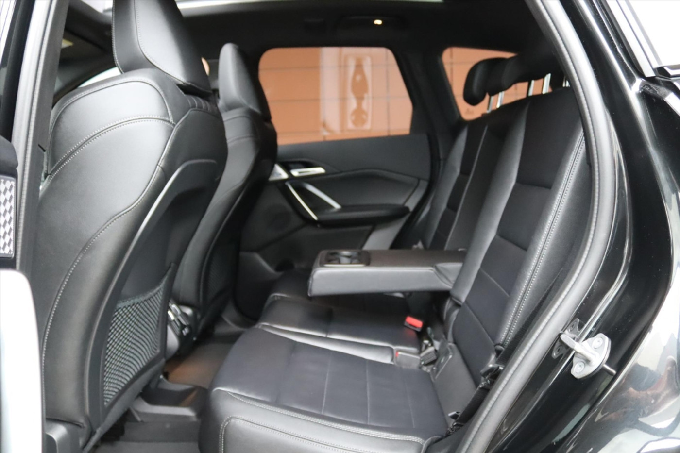 Foto van BMW Ix1