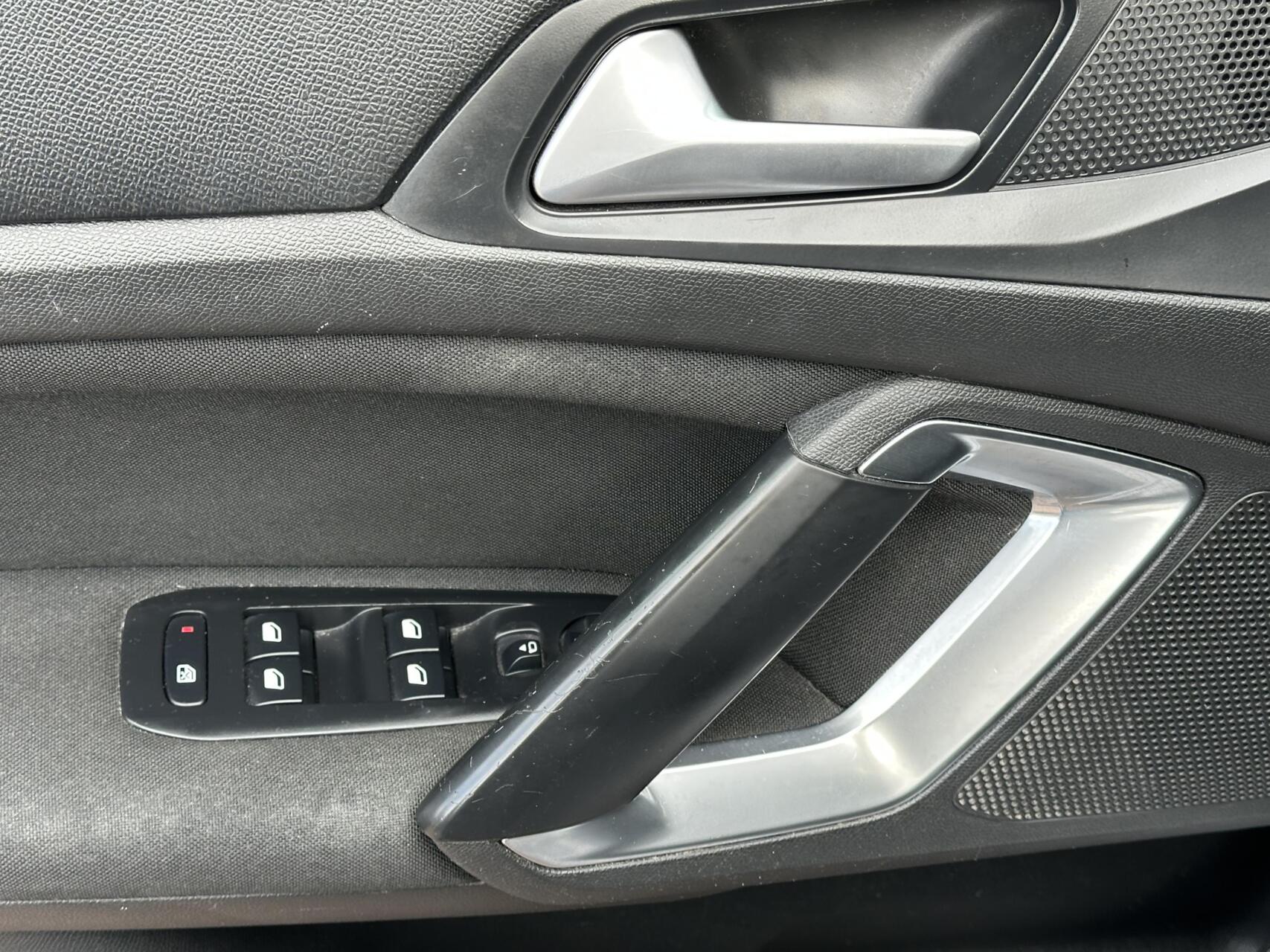 Foto van Peugeot 308 SW