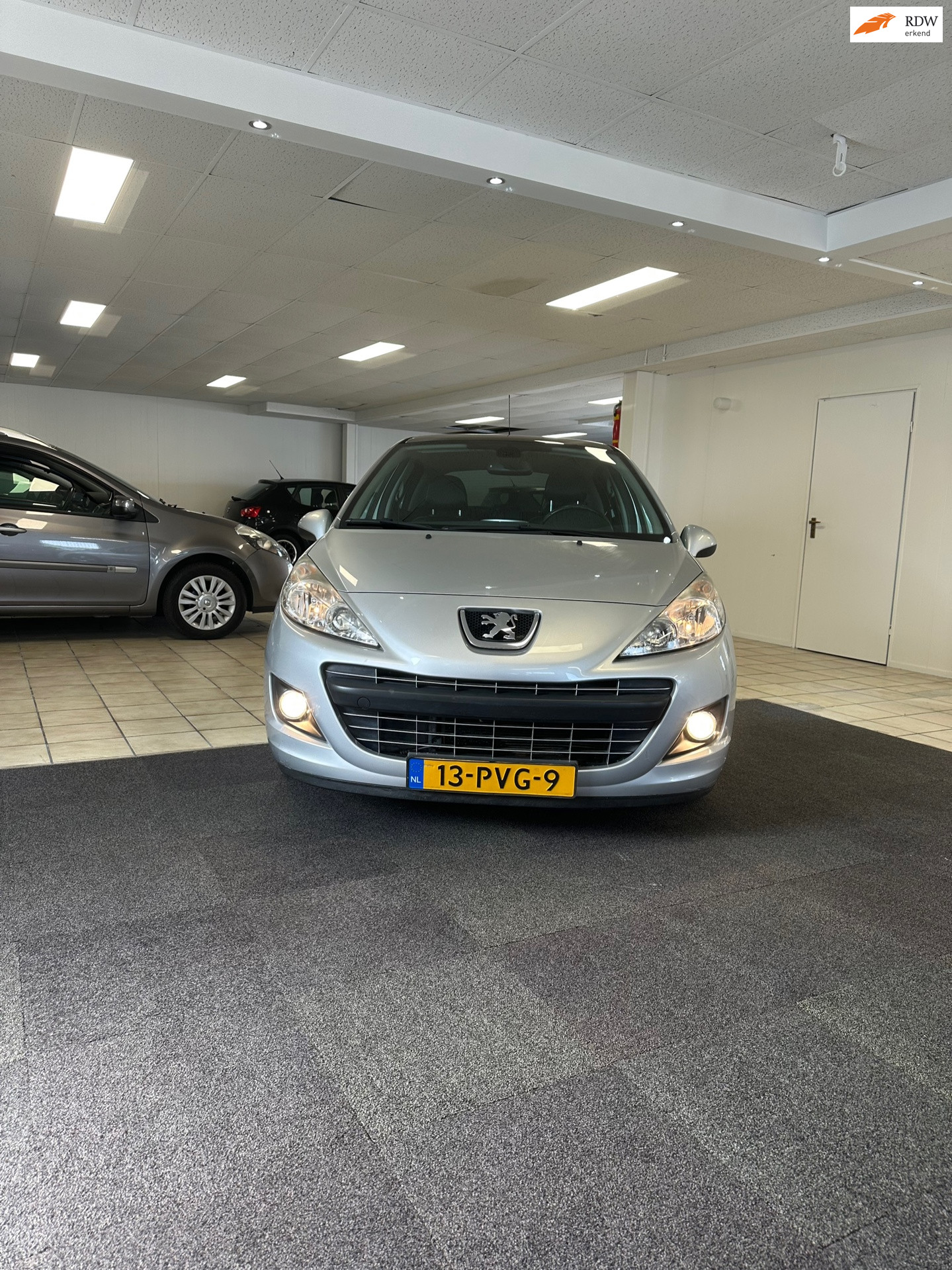Peugeot 207 1.6 VTi Allure.Automaat,NAP,Airco 2011 - voorkant