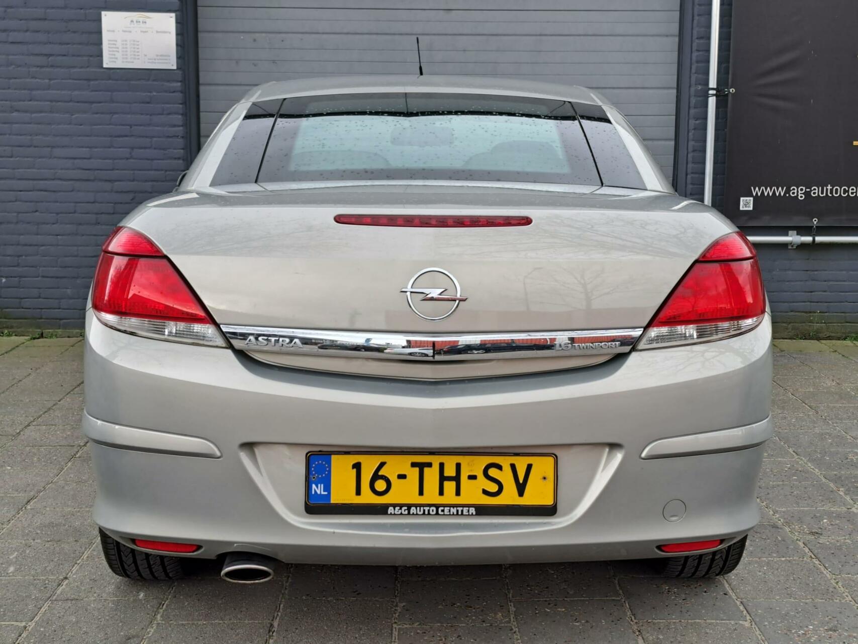 Foto van Opel Astra Twintop