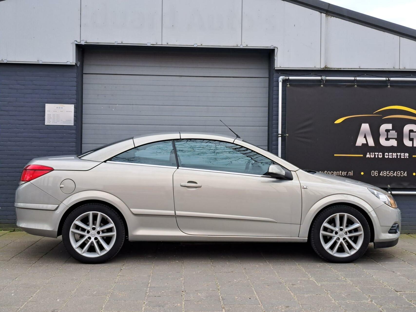 Foto van Opel Astra Twintop