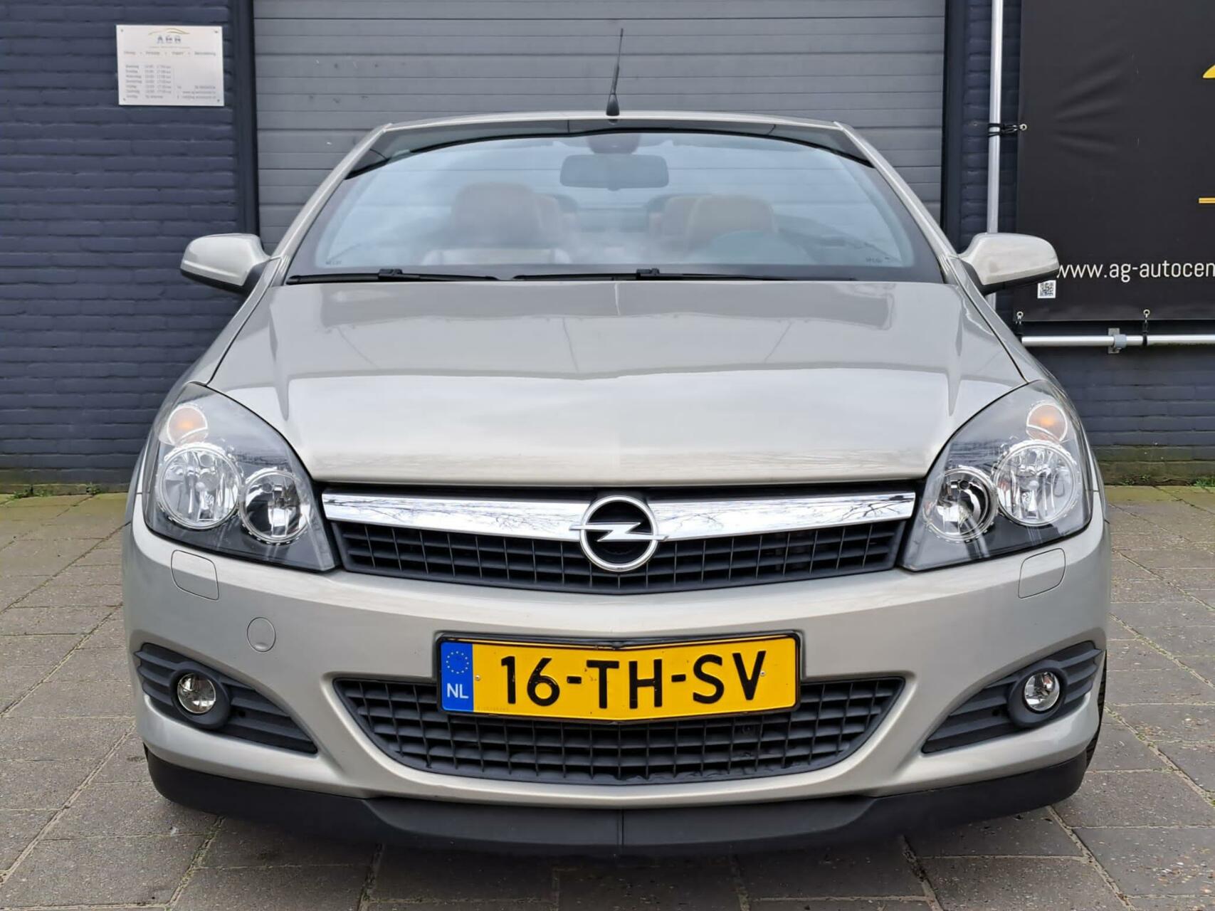 Foto van Opel Astra Twintop