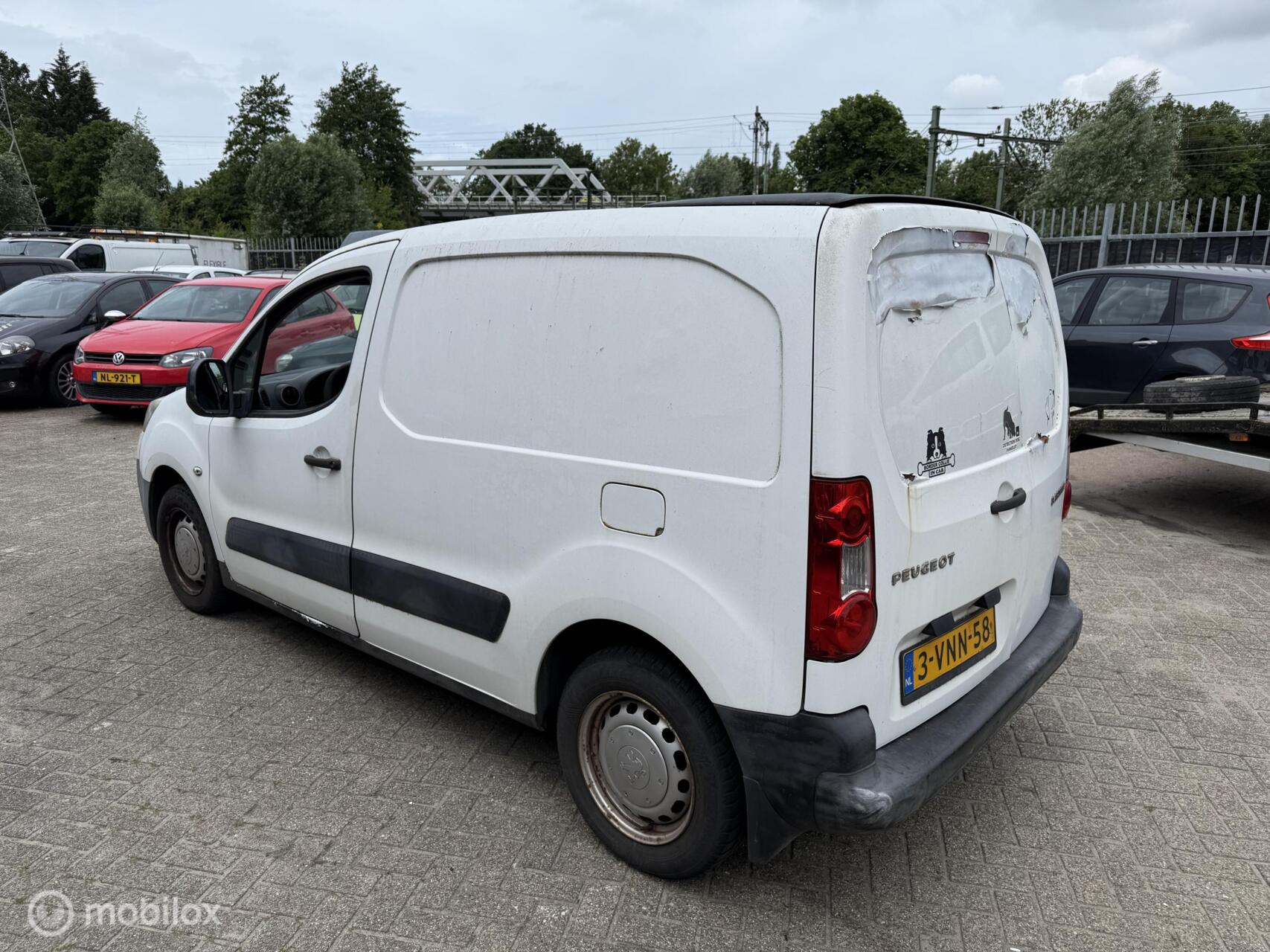 Foto van Peugeot Partner