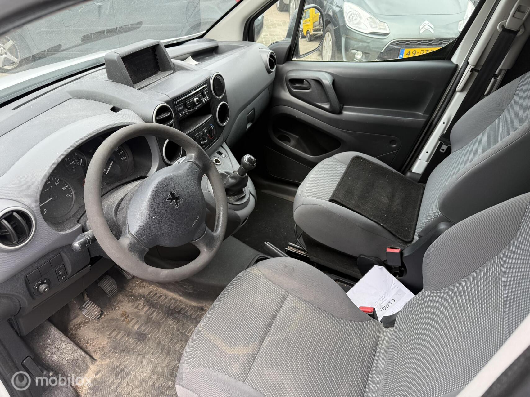 Foto van Peugeot Partner