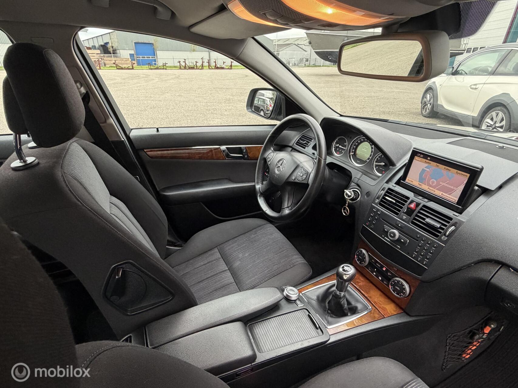 Foto van Mercedes-Benz C 200 Kompressor