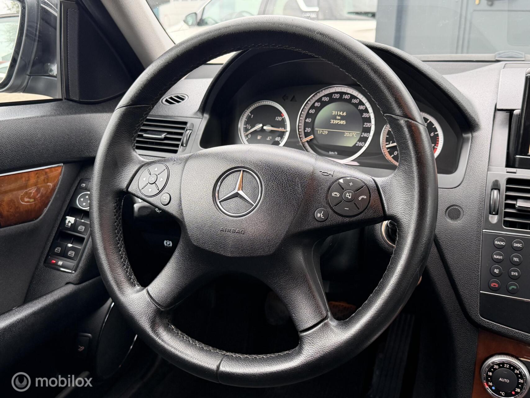 Foto van Mercedes-Benz C 200 Kompressor