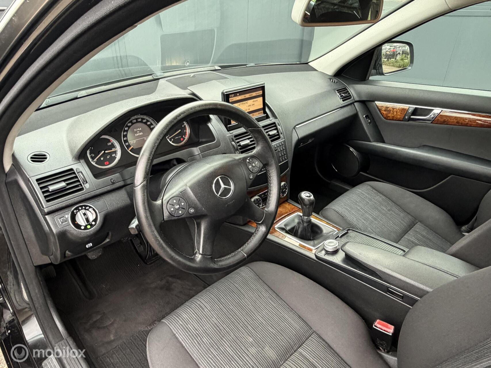 Foto van Mercedes-Benz C 200 Kompressor