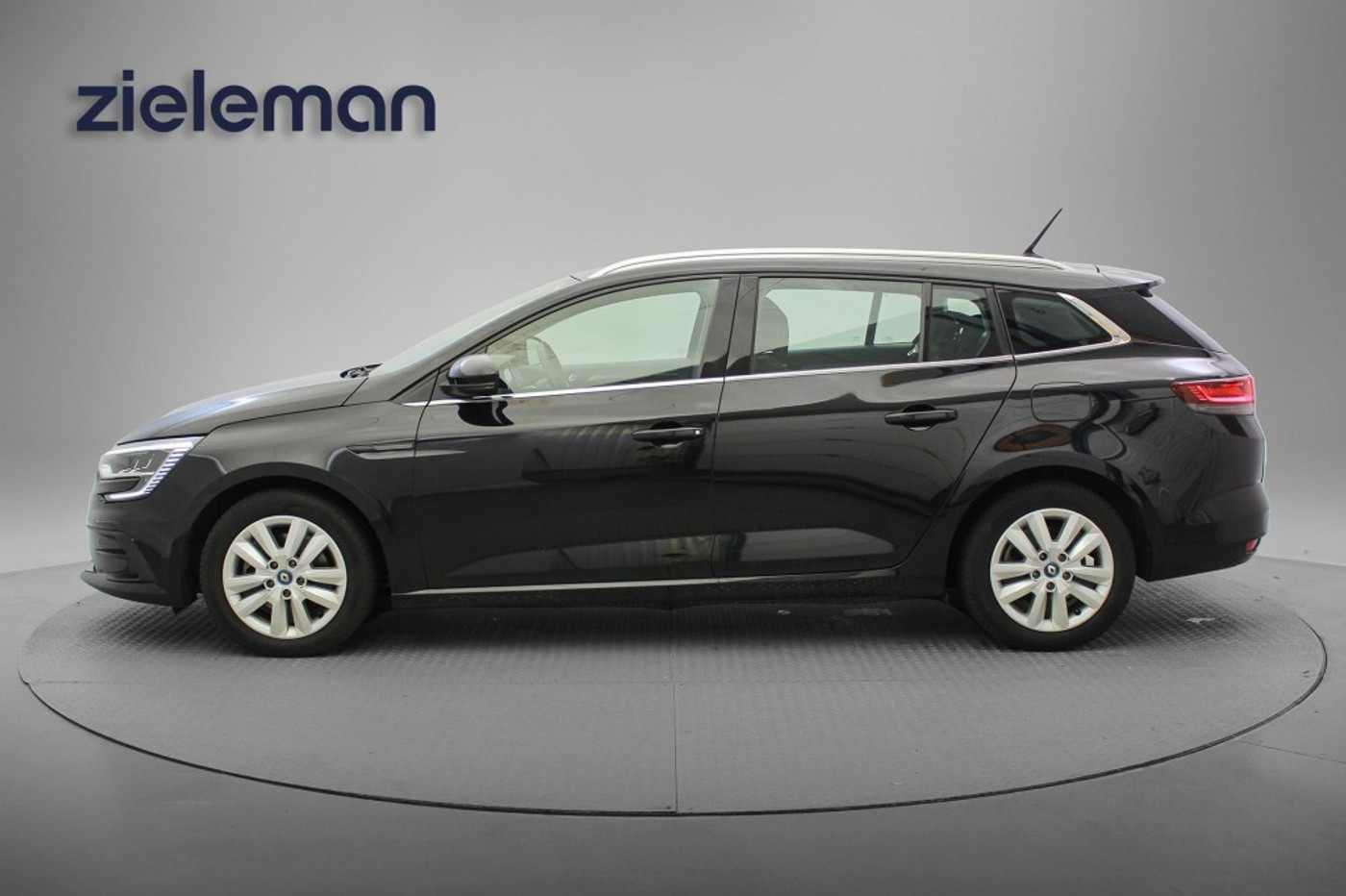 Foto van Renault Megane E-tech Plug-in Hybrid