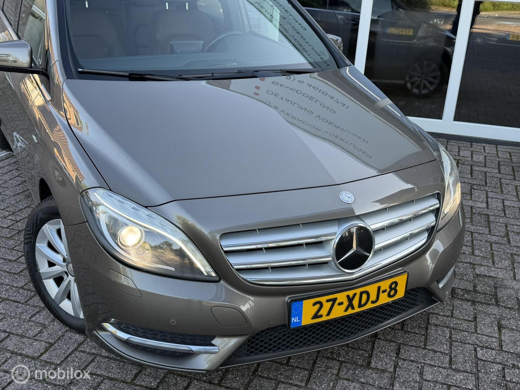 Foto van Mercedes-Benz B 180